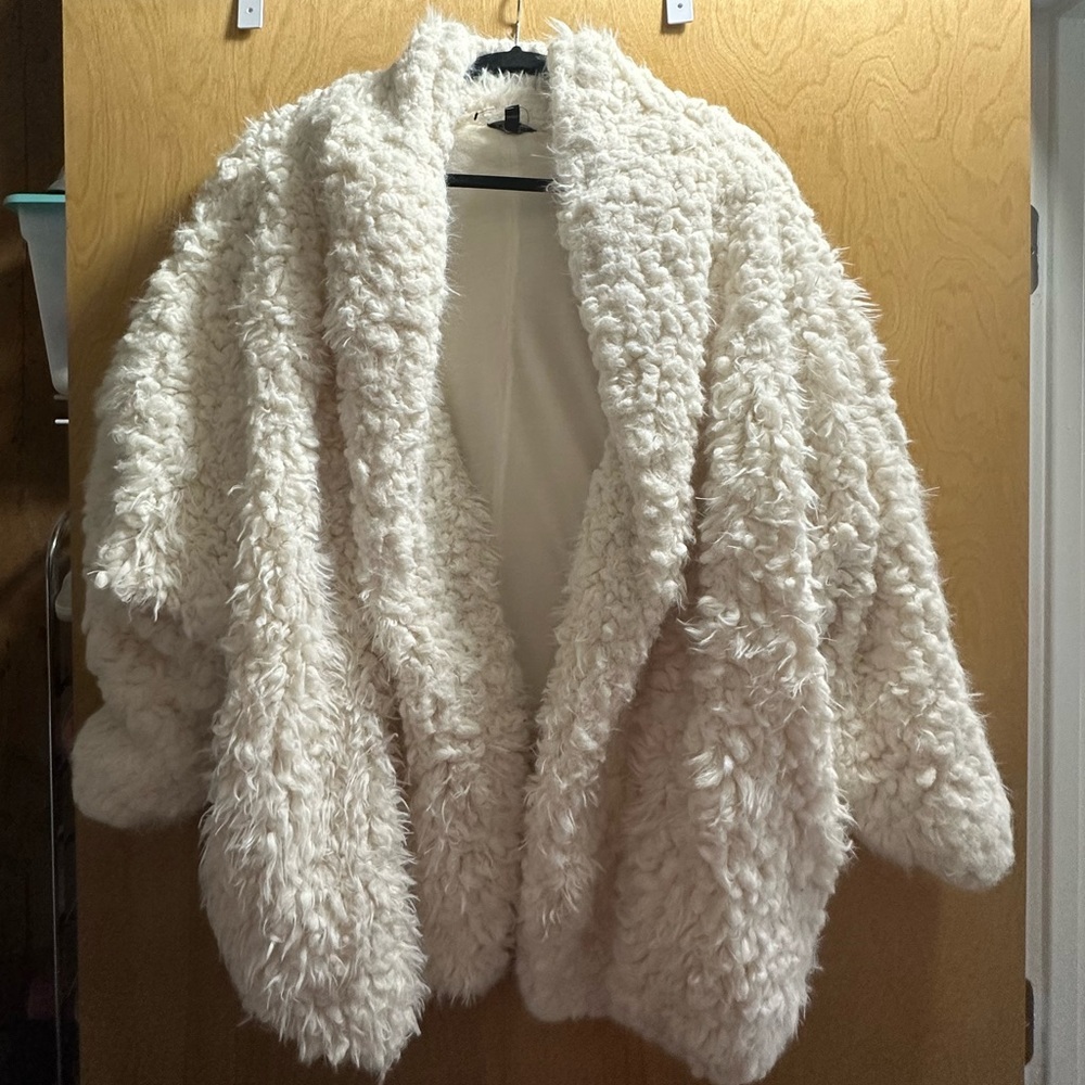 Express fuzzy white jacket
